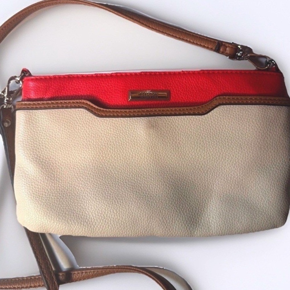 Kenneth Cole Reaction Crossbody Bag Red Cream Tan Colorblock Wristlet Clutch